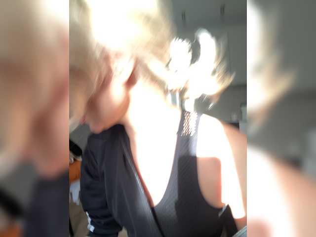 go to chat with -Molly-
