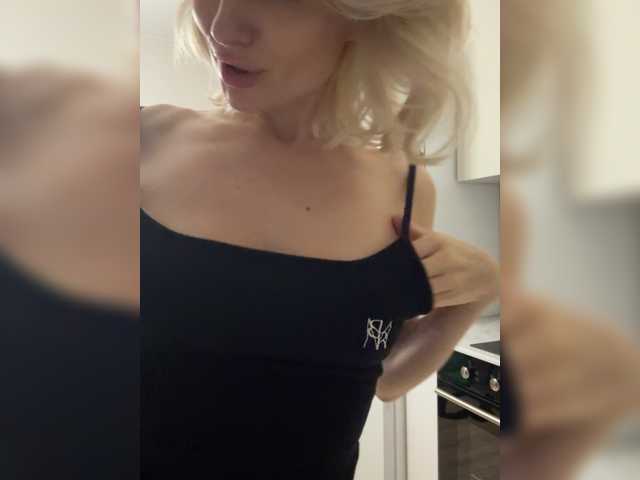 -Molly-