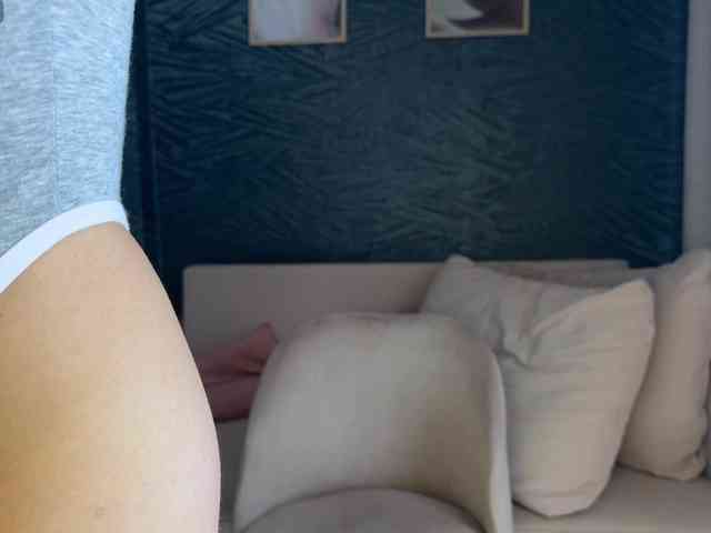 web cam striptease -Molly-