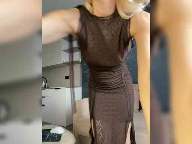 -Molly- webcam