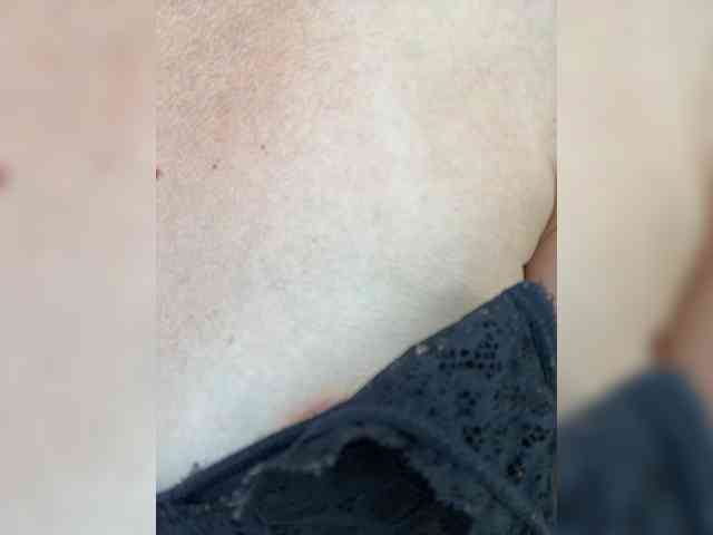 -Molly- webcam
