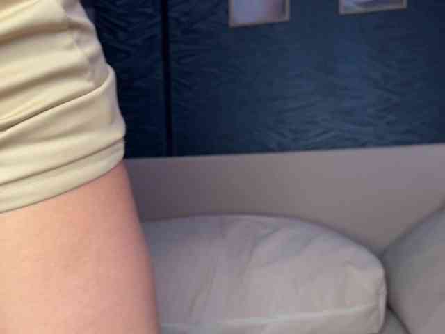 -Molly- webcam