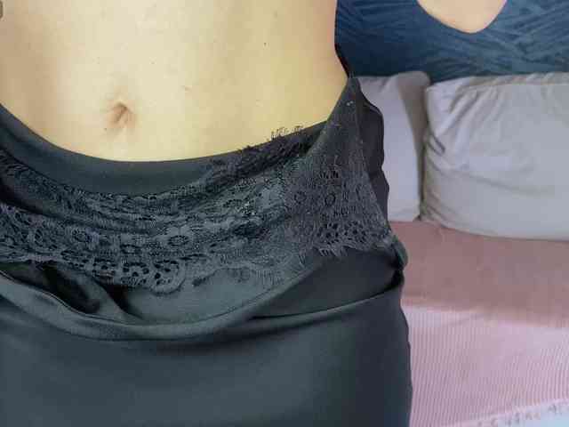 -Molly- webcam