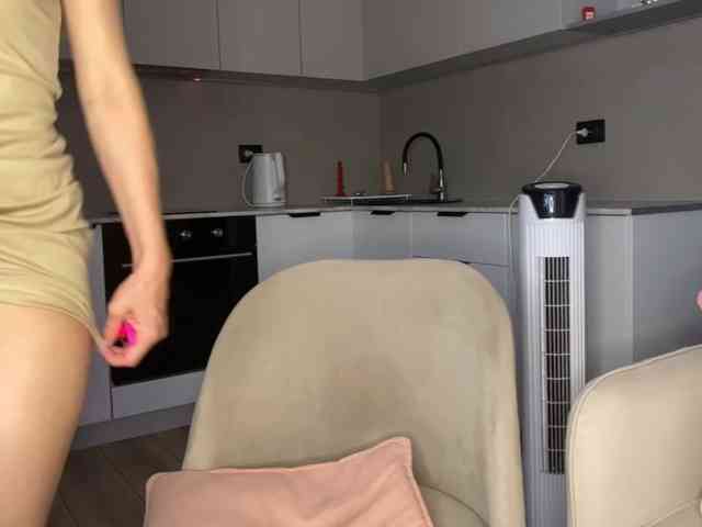 -Molly- Sex Cam Show