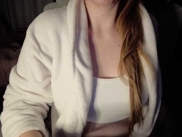 PassionateMommy live webcam show