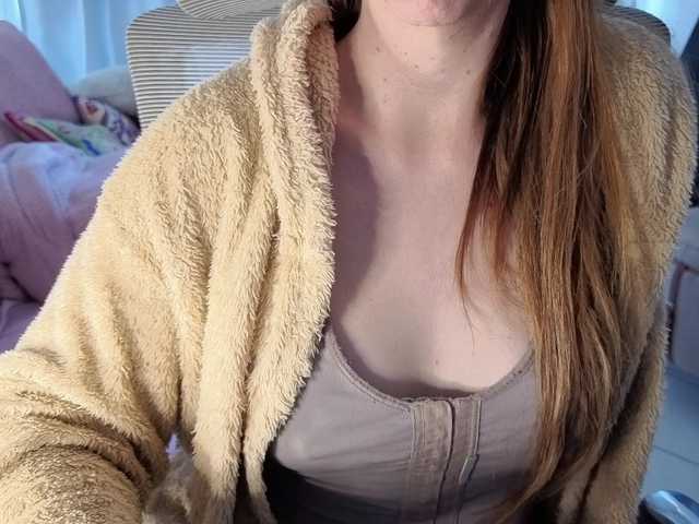 CreamyWoman live cam on BongaCams