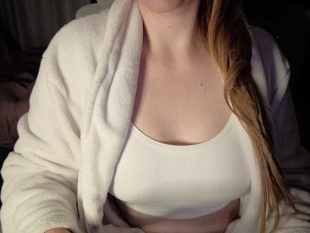 PassionateMommy live webcam show