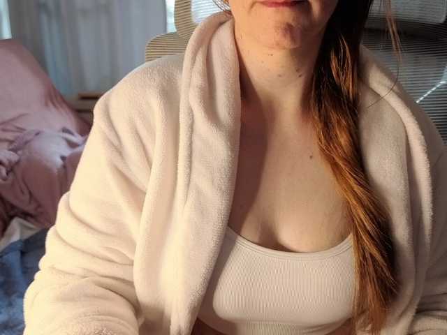 PassionateMommy live webcam show