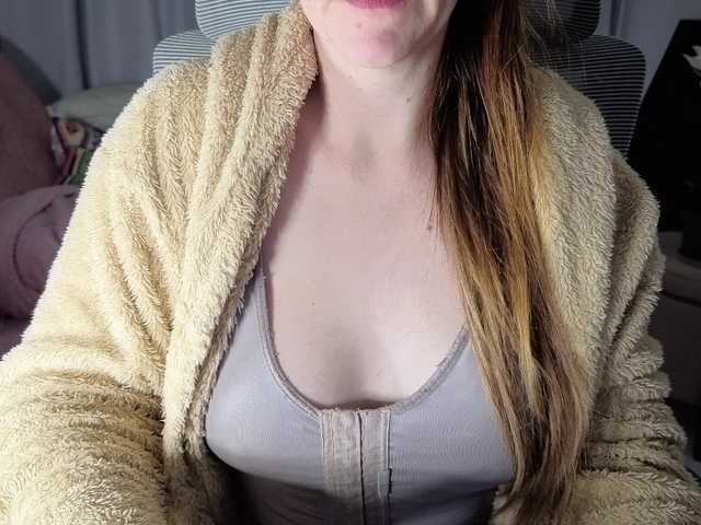 CreamyWoman live cam on BongaCams