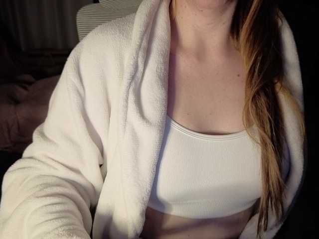 PassionateMommy live webcam show
