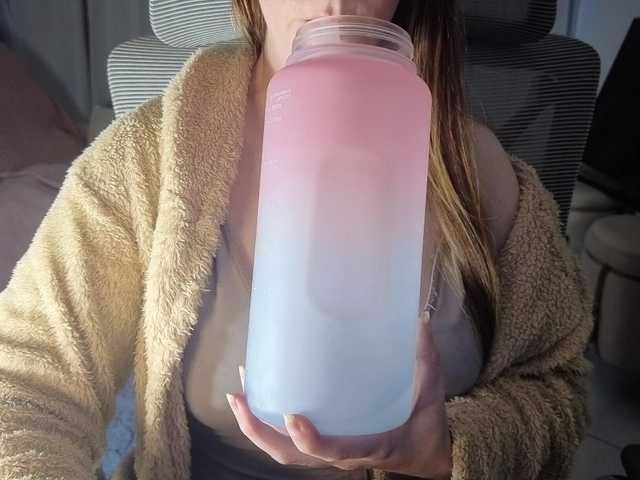 CreamyWoman