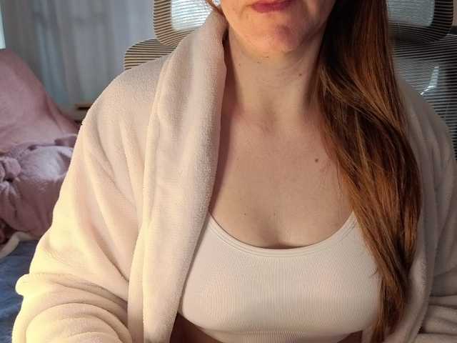 PassionateMommy live webcam show