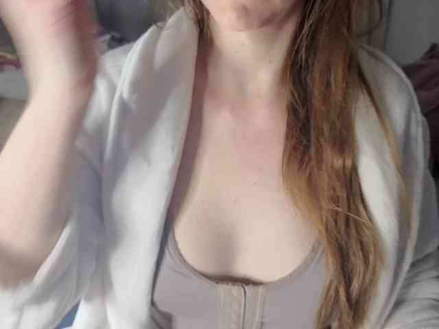 PassionateMommy webcam