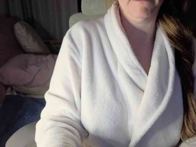PassionateMommy webcam