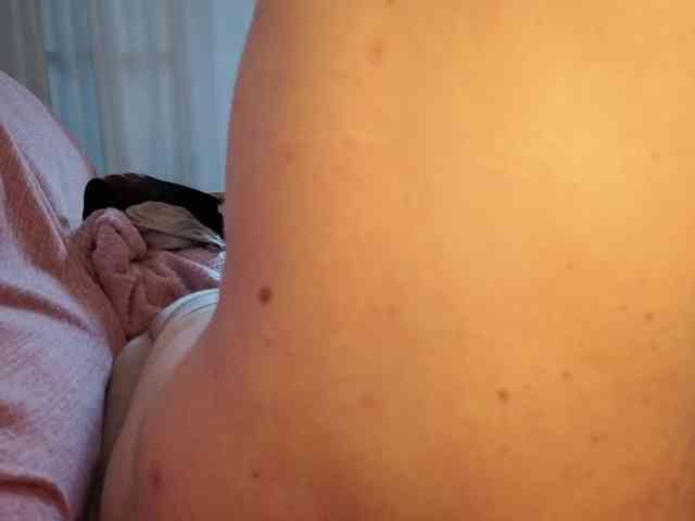 PassionateMommy webcam