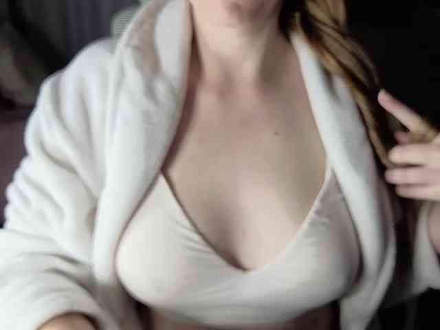 PassionateMommy webcam