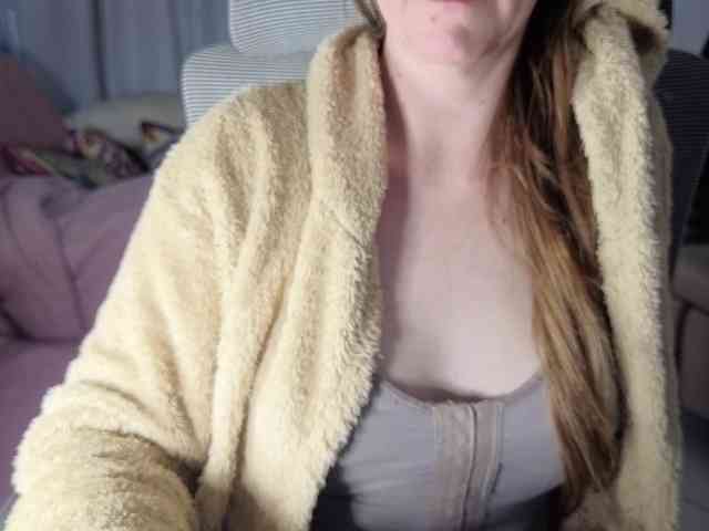 PassionateMommy webcam