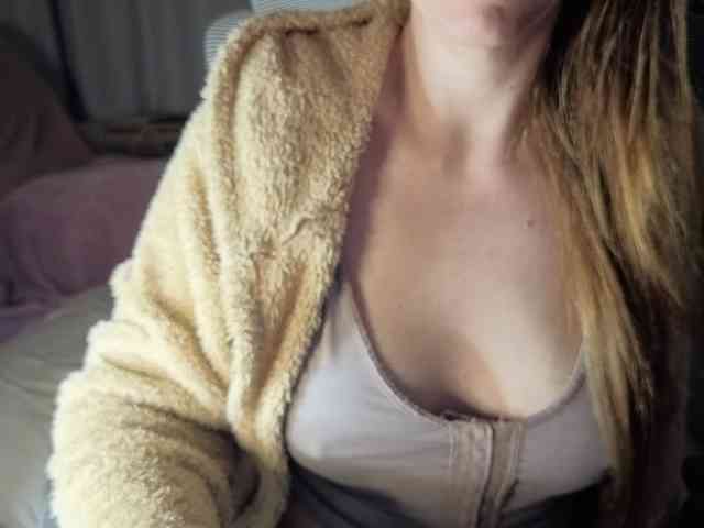 PassionateMommy webcam