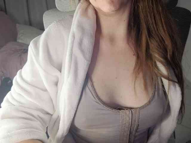 PassionateMommy webcam