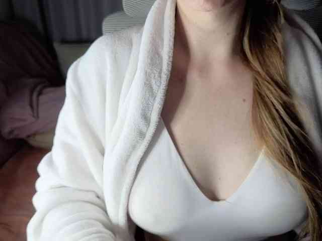 PassionateMommy webcam