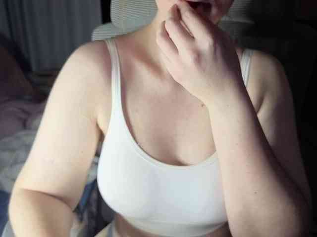 PassionateMommy webcam