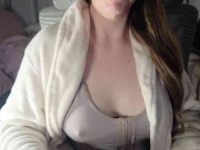 PassionateMommy webcam