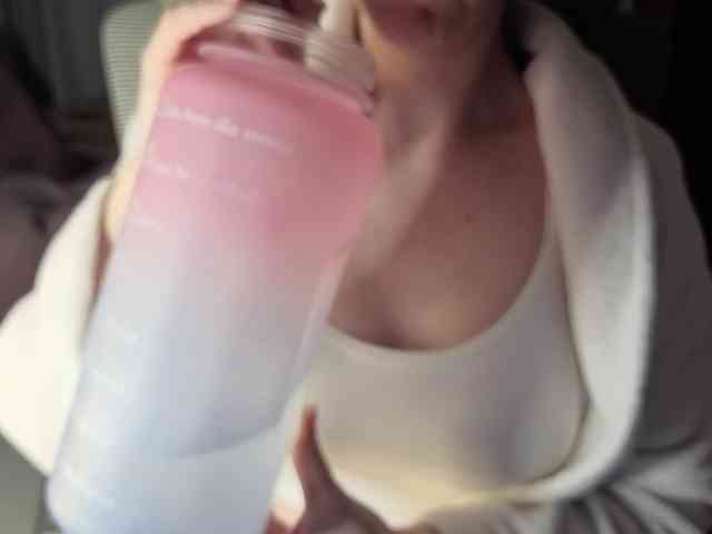 PassionateMommy webcam