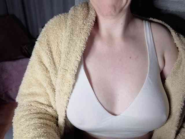 CreamyWoman