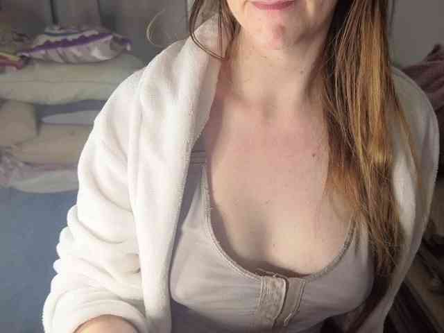 PassionateMommy webcam