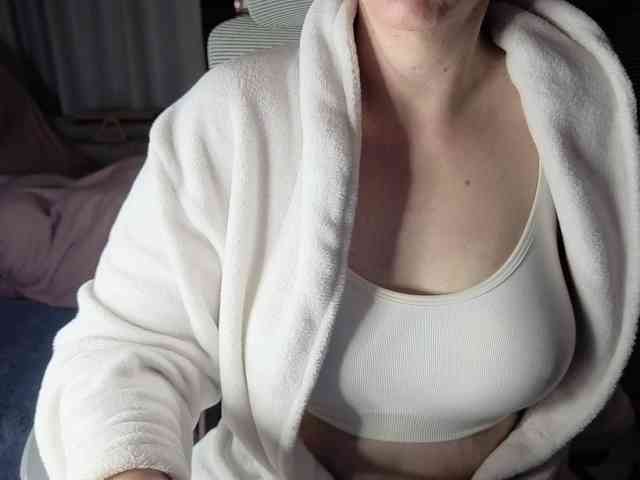 CreamyWoman