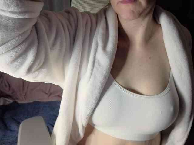 CreamyWoman