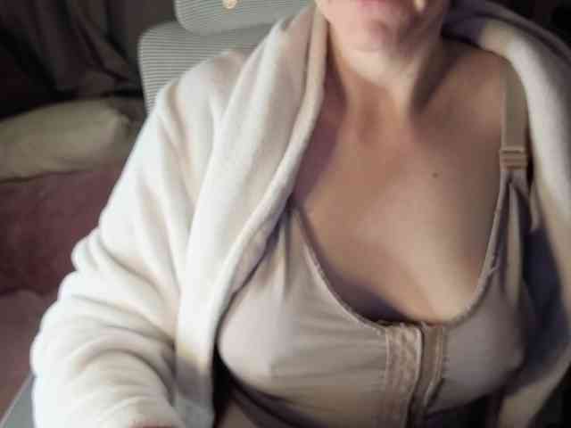 CreamyWoman