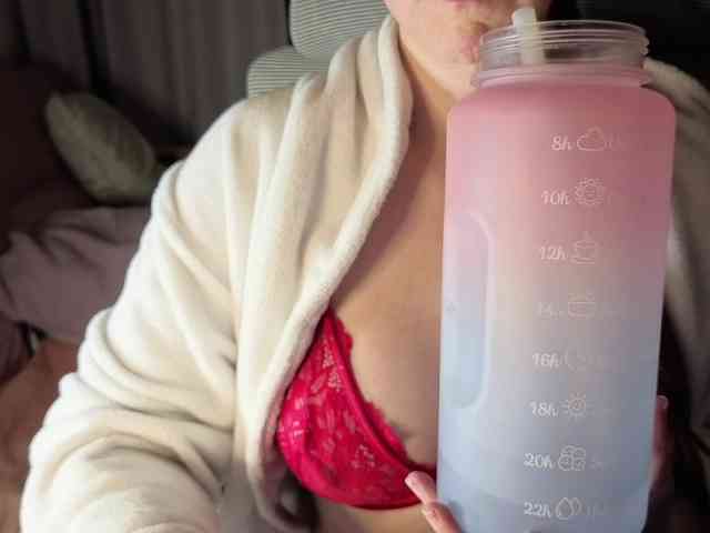 PassionateMommy webcam