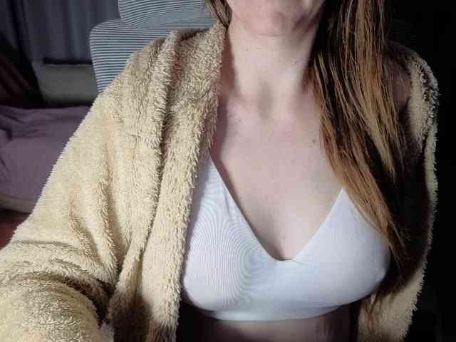 PassionateMommy webcam