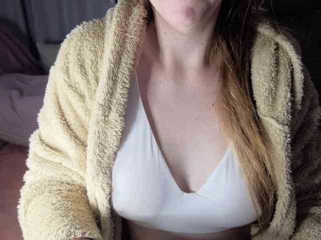 PassionateMommy webcam