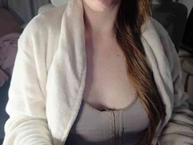 PassionateMommy webcam