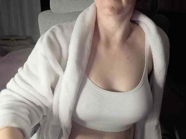 CreamyWoman CreamyWoman