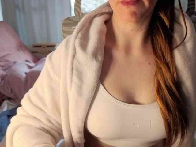 CreamyWoman Live Webcam on BongaCams