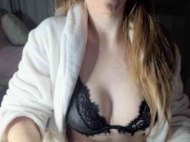 PassionateMommy webcam