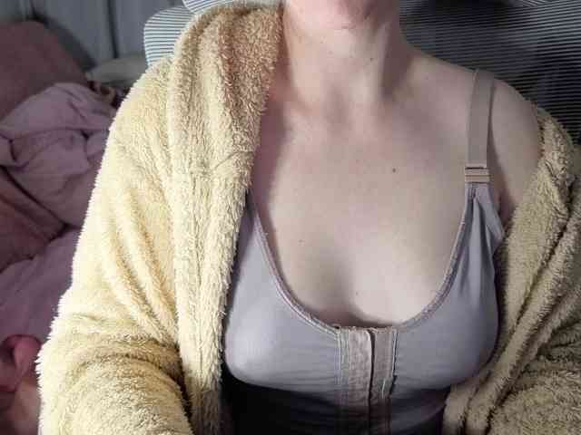 PassionateMommy webcam