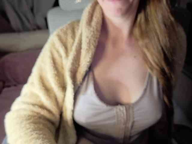 PassionateMommy webcam