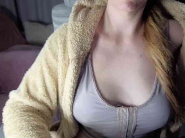 PassionateMommy webcam