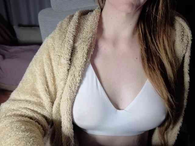 PassionateMommy webcam
