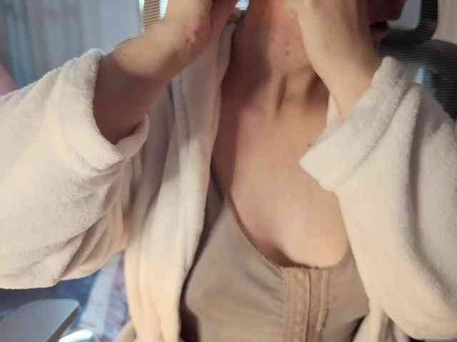 PassionateMommy webcam