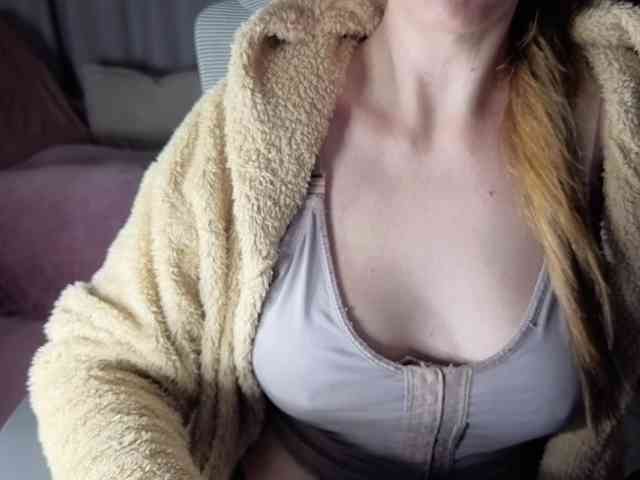 PassionateMommy webcam
