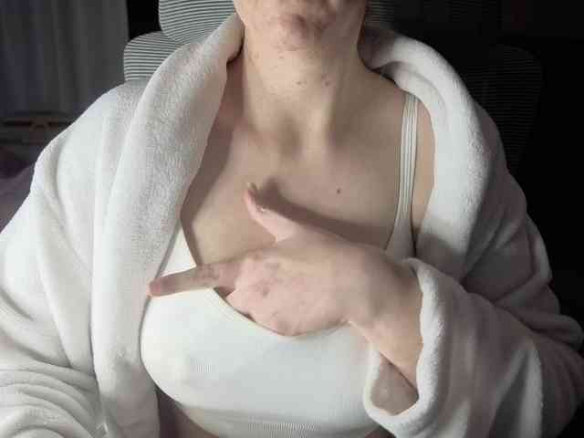 PassionateMommy webcam