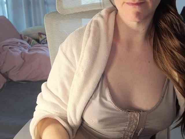 PassionateMommy webcam