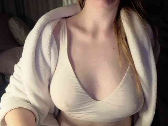 PassionateMommy webcam