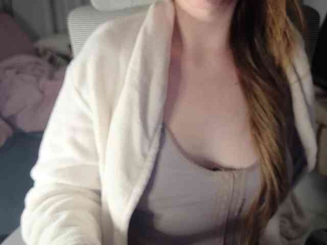 PassionateMommy webcam