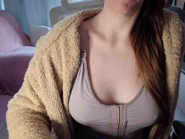 PassionateMommy webcam